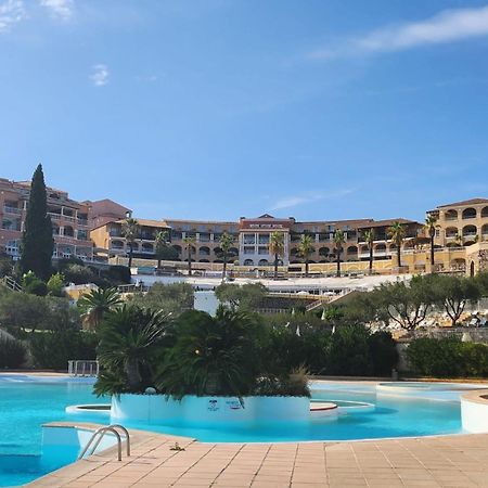 Saint-Raphael- Vue Mer Et Massif De L'Esterel Exterior photo